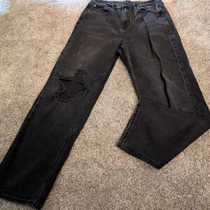 American Eagle Outfitters Black Distressed HighRise Boyfriend Ladies Jeans 8 🌼